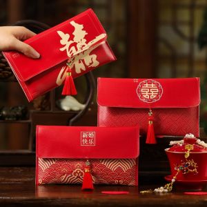 SWEET TIM คำอวยพร กระเป๋าสีแดงนำโชค PU ตรุษจีน ปุ่ม กระเป๋าเงินงานแต่งงาน ความจุขนาดใหญ่ หนัง PU ซองจดหมายสีแดงมีพู่ ปีใหม่