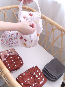 Wet Bag for Swimsuit Small Reversible Waterproof Pouch with Zipper Diaper Bag Dry Bag for Bathing Suits Pool Gym Baby