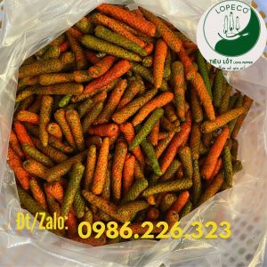 Tiêu Lốp Tươi Hữu Cơ - Tiêu Lốt Tươi Hữu Cơ LOPECO Loại Hảo Hạng Trái To Đỏ Dài Từ 3cm Đến 4cm Túi 1kg.