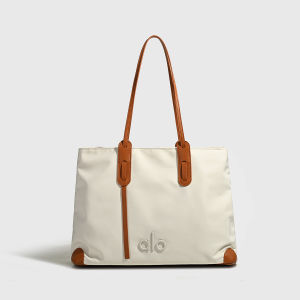 ALO Women Utility Tote Bag Lightweight Multi‑Compartment Handbag Vintage Leather Corners for Work Travel Sports