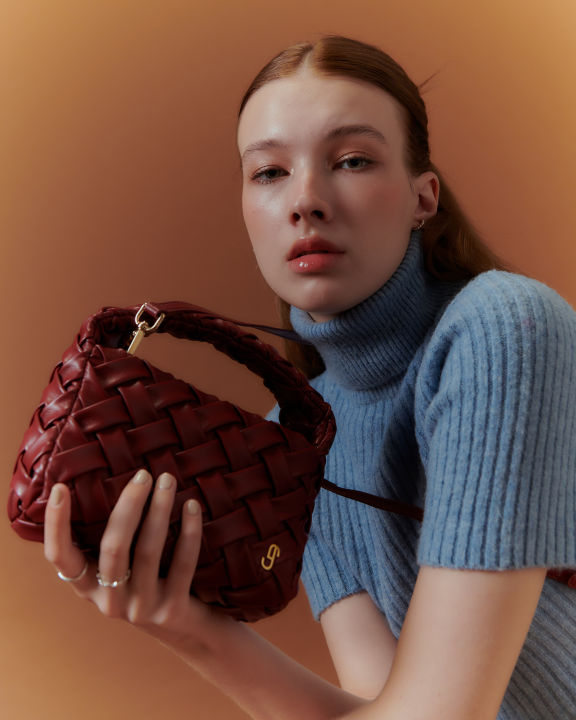 (Pre-order%20%E0%B8%9A%E0%B8%B2%E0%B8%87%E0%B8%AA%E0%B8%B5)%20Sugar%20Monday%20Mini%20Paris%20Handbag%20with%20Adjustable%20Long%20Strap%20-%20Image%204