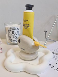 Toothpaste Squeeze Pemutar Odol Gigi Alat Penjepit Pasta Putar Dispenser Pasta Gigi Alat Putar Pencet Gulung Tube Krim Kosmetik
