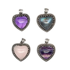 Vintage Styles Labradorite Pendant Necklace Featuring Elegant Amethyst Gemstones for Women Seek Unique Fashion