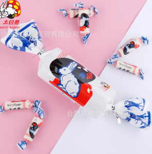 ลูกอมกระต่าย ลูกอมกระต่ายขาว ร้านไทยพร้อมส่ง ลูกอมนมชื่อดังจากซีรีย์จีนย้อนยุค หอมนมอร่อย แนะนำเลยของฝากชื่อดังจากจีน