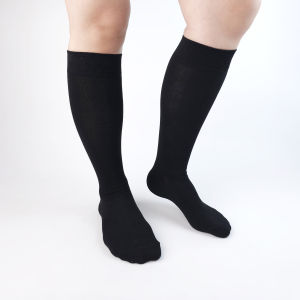 Kaos Kaki Sekolah Panjang Sebetis Selutut Wanita Katun Polos