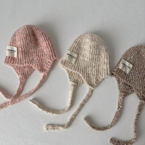 HETU070703. Windproof Knitted Hat With Ties Color Clash Design Ear Protection Kids Earflap Hat Cute Soft Yarn Santa Hat For Kids