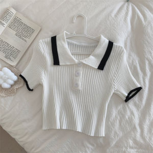 พร้อมส่ง เสื้อครอปไหมพรมคอปก แต่งกระดุม แต่งขอบ แมทกับกางเกงยีนส์ หรือ กระโปรง ลุคสาวเกาหลีน่ารักมาคร่า LG004