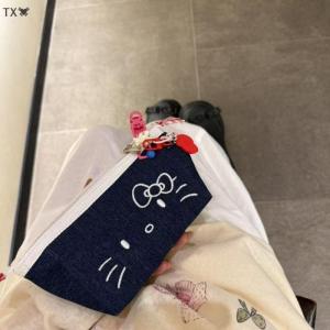 TX🏮💓🧧 Dễ thương denim Hello Kitty Túi mỹ phẩm thời trang phim hoạt hình công suất lớn bút chì trường hợp lưu trữ túi văn phòng phẩm Nguồn cung cấp Kawaii cô gái Quà Tặng