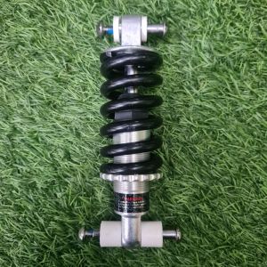 Skok / shock suspensi sepeda Rear Suspensi Sepeda 150 x 750 LBS