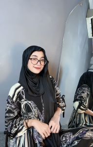 Pashmina Instan Meleyot Plus Inner Bahan Jersey tebal Premium by Assyla Hijab / Pashmina Viral Kekinian