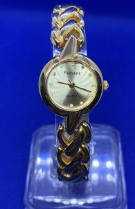 Đồng hồ nữ dạng lắc tay Rumours size 23