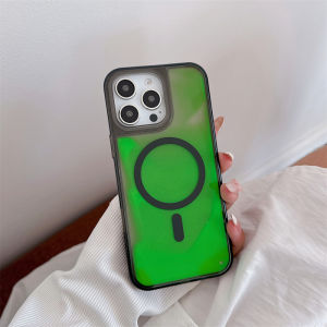 Glow Dark Moving Sand Phone Case Cover for iPhone 17 16 Pro Max Magsafe Shell Luminous Liquid Glitter Quicksand Funda Hard Coque