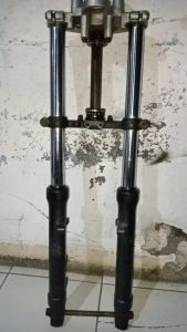 Shockbreaker Depan Yamaha Vixion Old Original (seken)