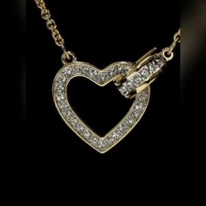 Swarovski Lovely Silver and Crystal Necklace with Moissanite Stone Feminine Swan Design - Luxurious Wedding Gift That Doesnt Fade