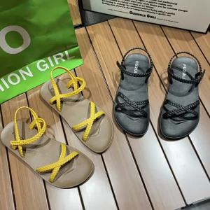 [Free Shipping] Korean-style womens flat sandals for summer fashionable slip-on casual open-toe Roman beach shoes