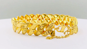 MJ Jewellery 375/9K Gold Stamping Bracelet T53 (M Size)