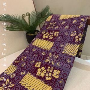 Kain Batik Pasang (2meter X 1.1meter) Fabric -100%Cotton - 100% Handmade - Yellow& Brown Floral Batik