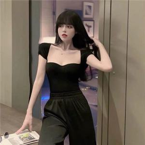 7009 A เสื้อยืดผู้หญิง สีพาสเทล ใส่ปาดไหล่ก็ได้ ใส่ธรรมดาก็ดี เสื้อเข้ารูป มีความยืดหยุ่นสูง สินค้าพร้อมส่งจ้า