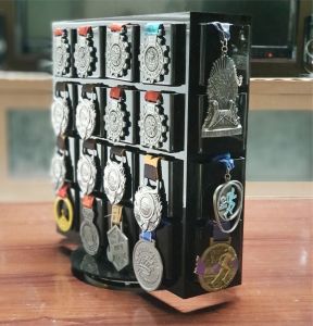 Acrylic Tempat medal putar - Lazada