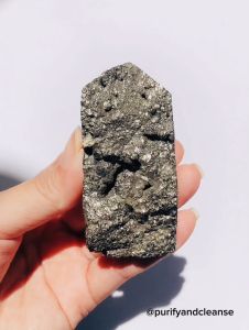 Đá Trụ Vàng Găm 7.3cm  Raw Pyrite Phong Thủy Thiền Định Trang Trí Nhà Cửa  Tarot Reiki Meditation - Purify & Cleanse