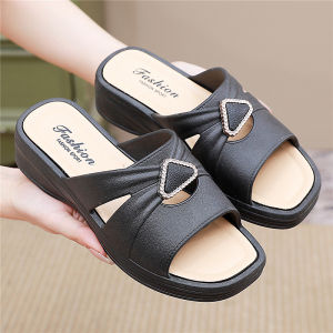 [Free Shipping] 2026 Korean-style fashion womens slippers versatile casual comfortable thick-soled womens slippers with wedge and chunky heels