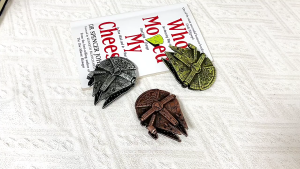 Decorative Golf Ball Markers Hat Clip Metal Spacecraft Shape Golf Hat Clip Golf Accessory for Men Women Golfers