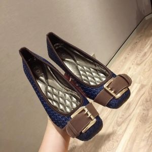 35-42 phụ nữ kích thước lớn ngón chân vuông Giày Ba lê bệt khóa đai Giày dáng thuyền mềm (thêm một cỡ)