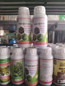 Chai 500ml Phấn bón hỗ hợp NPK 10-5-5+ TE công nghệ NHật Bản giúp cây trồngkích đọt bung đọt nhanh đâm tược mạnh vườn cành lá xanh dày