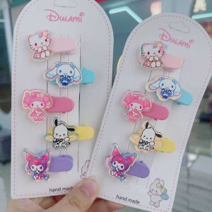 กิ๊ฟพลาสติกสีสันสดใส กิ๊ฟสำหรับเด็กๆ  - มีทั้งหมด 2 แบบ - แผงนึงมี 5 ตัว