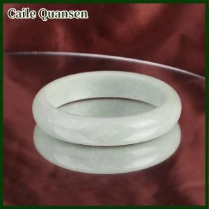 Caile กำไลข้อมือหยกสีเขียวเครื่องประดับสวยงามสำหรับผู้หญิง