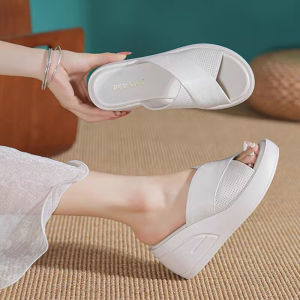 Stusty shop รองเท้าแตะและรองเท้าแตะส้นเตารีดสีพื้นสำหรับผู้หญิง พร้อมส่งในกรุงเทพ