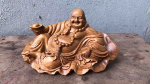 Tượng di lặc ngồi lá sen phong thủy gỗ bách xanh kt 15/8/8