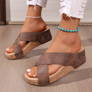 [Free Shipping] Plus-size womens summer new TEUM lightweight outdoor sandals in stock