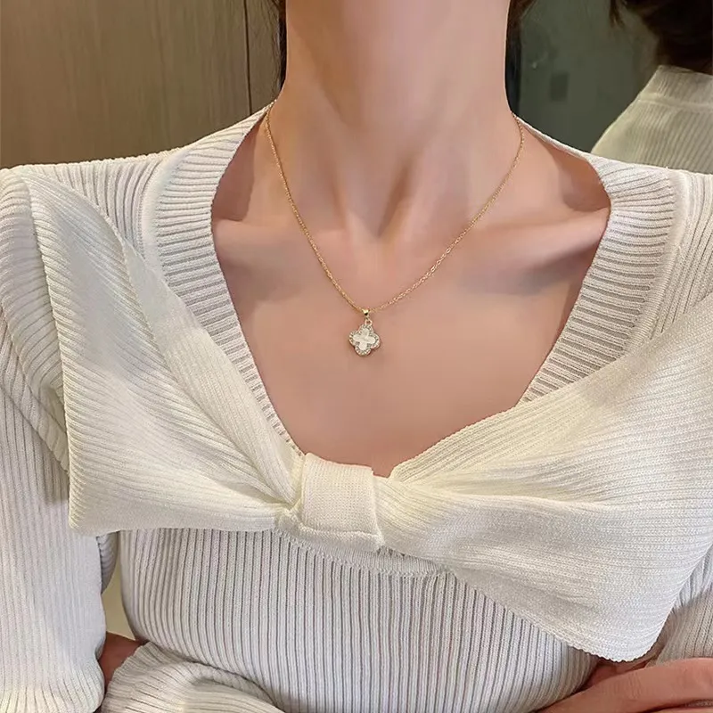 Nice necklace store for women