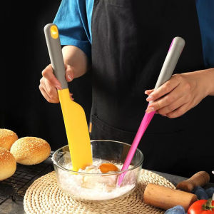 33cm Large Silicone Spatula Food Grade Heat Resistant Non-Stick Multipurpose Use Flour Mixing Baking Tool Pastry Scraper