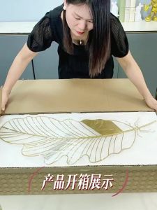 Modern Minimalist Wall Clock for Living Room Decoration Home Décor and Dining RoomFast shipping