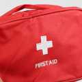 Tas Mini Obat P3K First Aid Kit Pertolongan Pertama Pada Kecelakaan Tas Obat-Obatan Design Minimalis Portable Emergency Kits Slot Banyak Perlengkapan Medis. 