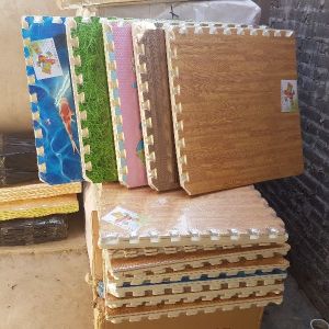 Thảm xốp ghép lót sàn nhiều màu sắc chất liệu xốp dẻo cao cấp thiết kế mềm mại mịn màng - Sét 4 tấm lắp ghép