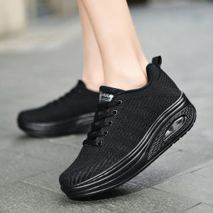 HUIANG รองเท้าเพื่อสุขภาพ สีพื้น ดำล้วน  ใส่นิ่ม เบาสบาย  ปรับสมดุลเท้า ความสูง 5 ซม. ไซส์36-40