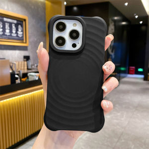 Kisscase Sóng Gợn Mờ Rõ Ràng vỏ điện thoại Cho iPhone 15 14 13 12 11 Pro Max Magsafe Không Dây Sạc bốn góc Chống Rơi Silicone Chống Sốc Ốp lưng cho iPhone 15 14 13 12 11
