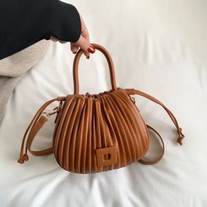 Fashion Brand Design Crossbody Bag for Women 2026 Luxury Vintage Shoulder Handbags Female Tote Bags Casual PU Leather Bucket Bag 2026
