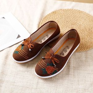 Free Shipping Old LadyS Spring And Autumn Flat Embroidered Shoes Soft-Soled WomenS Shoes Non-Slip Beijing Cloth Shoes For Elderly Men And Women