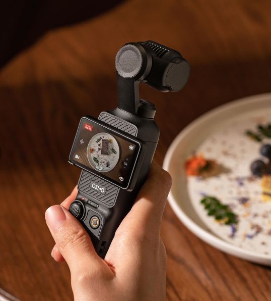 %EF%BC%88Creator%20Combo%20ready%20stock%EF%BC%89DJI%20Osmo%20Pocket%203%20-%20Handheld%201-Inch%20CMOS%20&%204K/120fps%20-%20Image%207