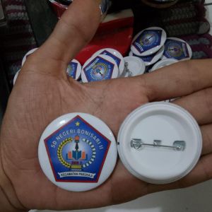 custom gantungan kunci ganci pin peniti