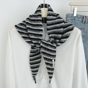 GORGE Ấm áp Khăn tam giác dệt Nhẹ Họa tiết sọc Khăn choàng vai sọc Khăn quàng cổ mùa đông Phụ nữ