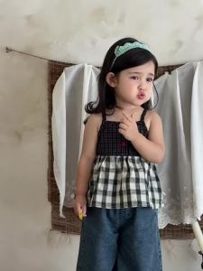 Girls plaid suspender skirt and jeans set summer thin style baby summer outfit 2026 Korean-style childrens clothing