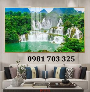 Tranh gạch đẹp thác nước