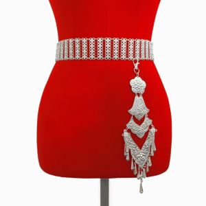 ที่ห้อยเข็มขัดชุดไทยต่างๆ(ได้แค่ที่ข้อยเข็มขัดไม่ได้นะคะ) ราคาถูกที่สุด (ขายปลีก-ส่ง) มีหลายแบบให้เลือก สินค้าพร้อมจัดส่งจากประเทศไทย