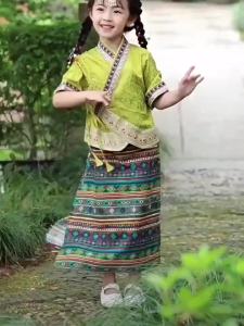 ชุดประจำชาติ Dai สำหรับเด็กผู้หญิง ขายดีในสต็อก เสื้อผ้าชาติยูนนาน Xishuangbanna เสื้อผ้าไทย ชุดเต้นรำเทศกาลน้ำกระเซ็น