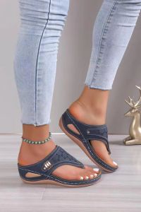 [Free Shipping] WomenS Summer Flip-Flops New Style Large Size With Hollowed-Out Design And Thick Metal Soles